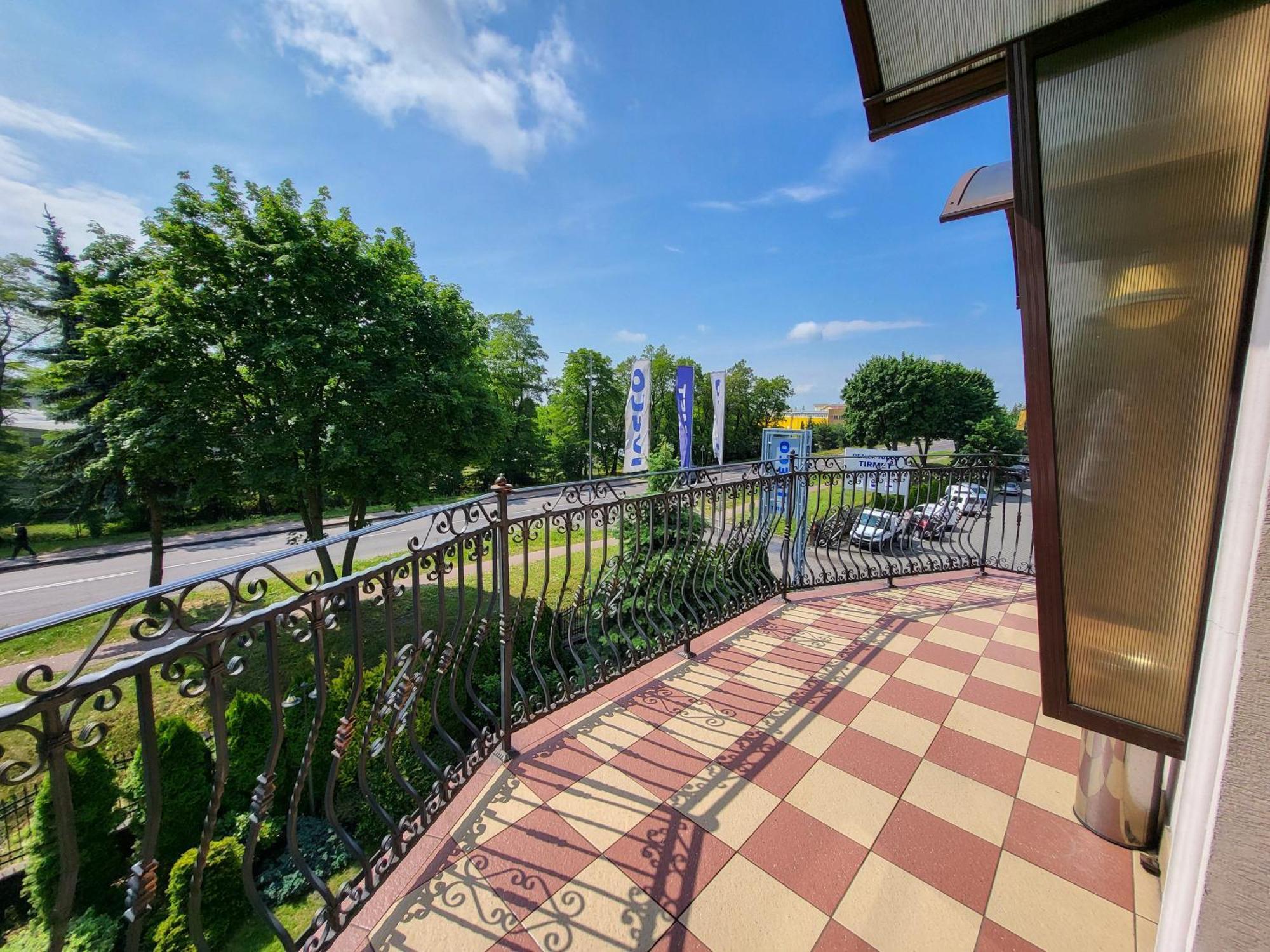 Hotel Hesperus Międzyrzec Podlaski Extérieur photo