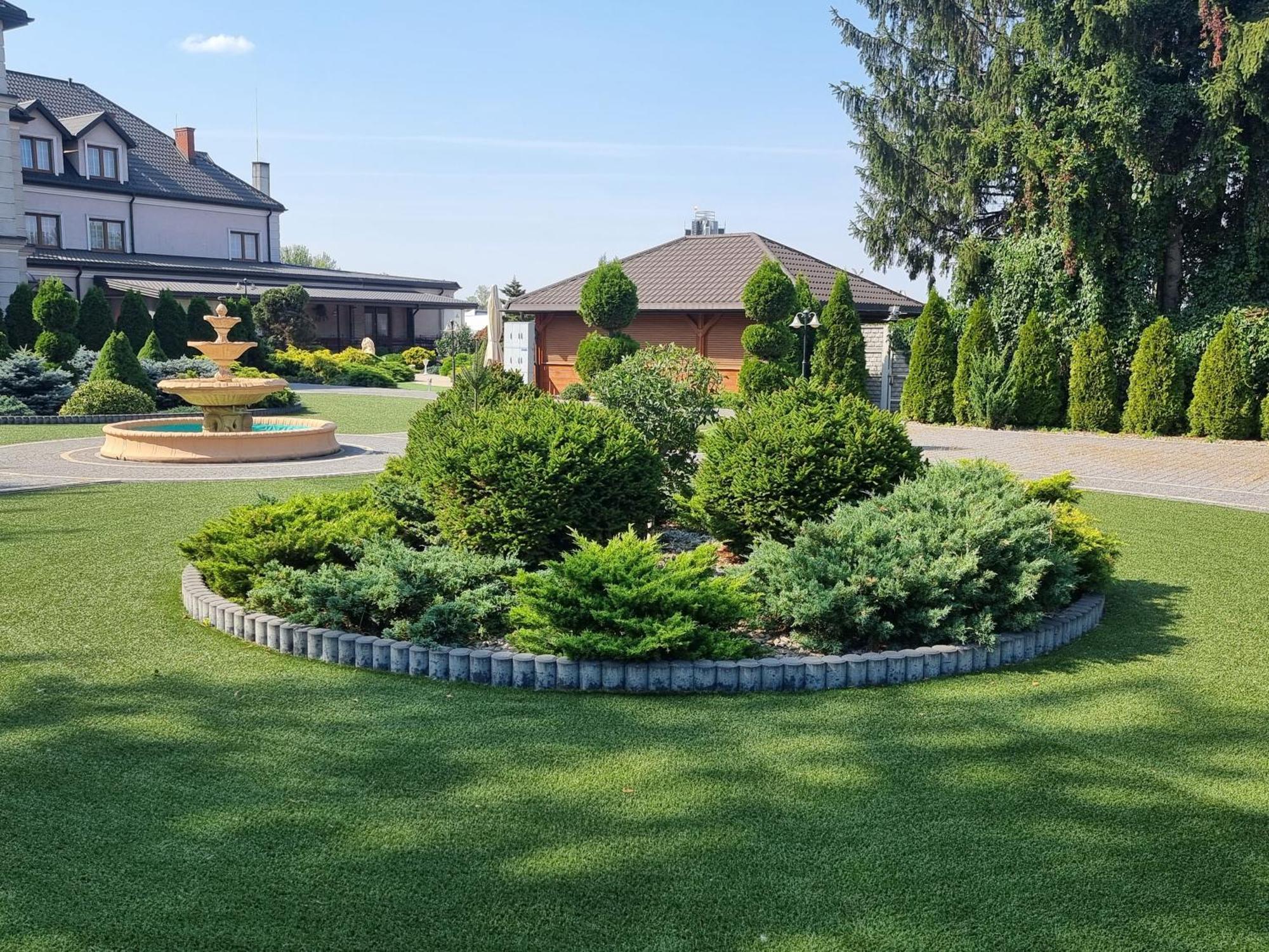 Hotel Hesperus Międzyrzec Podlaski Extérieur photo