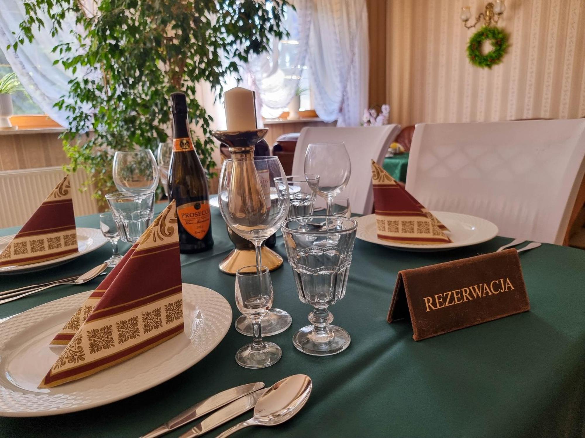 Hotel Hesperus Międzyrzec Podlaski Extérieur photo